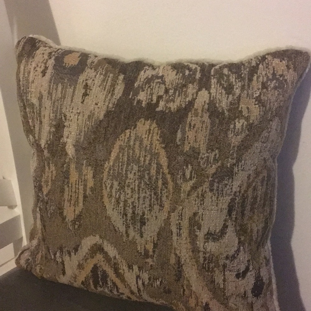 New fabric all homemade/pillow